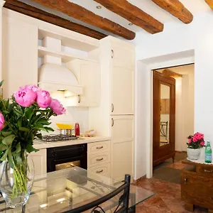  Apartament La Castellana Włochy
